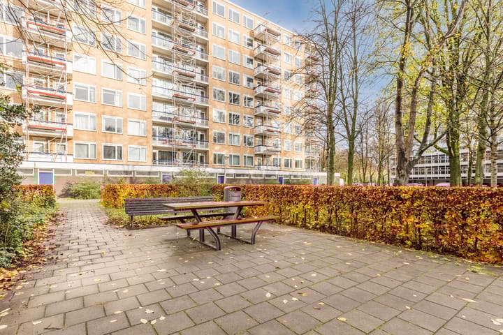 Photo 21 of Van Nijenrodeweg 14