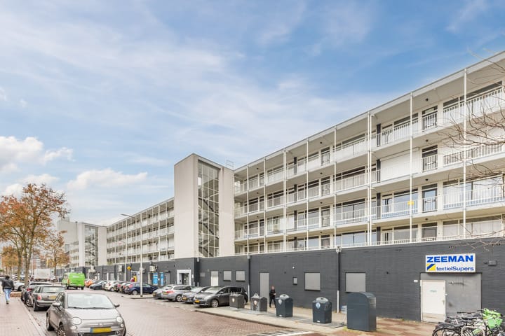 Photo 1 of Daniël Josephus Jittastraat 91