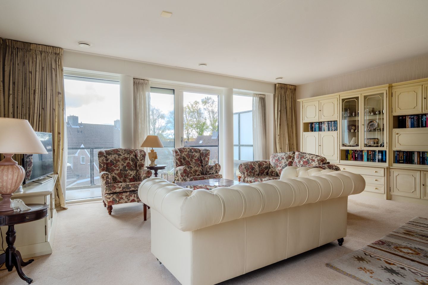 Photo 10 of Triade 51