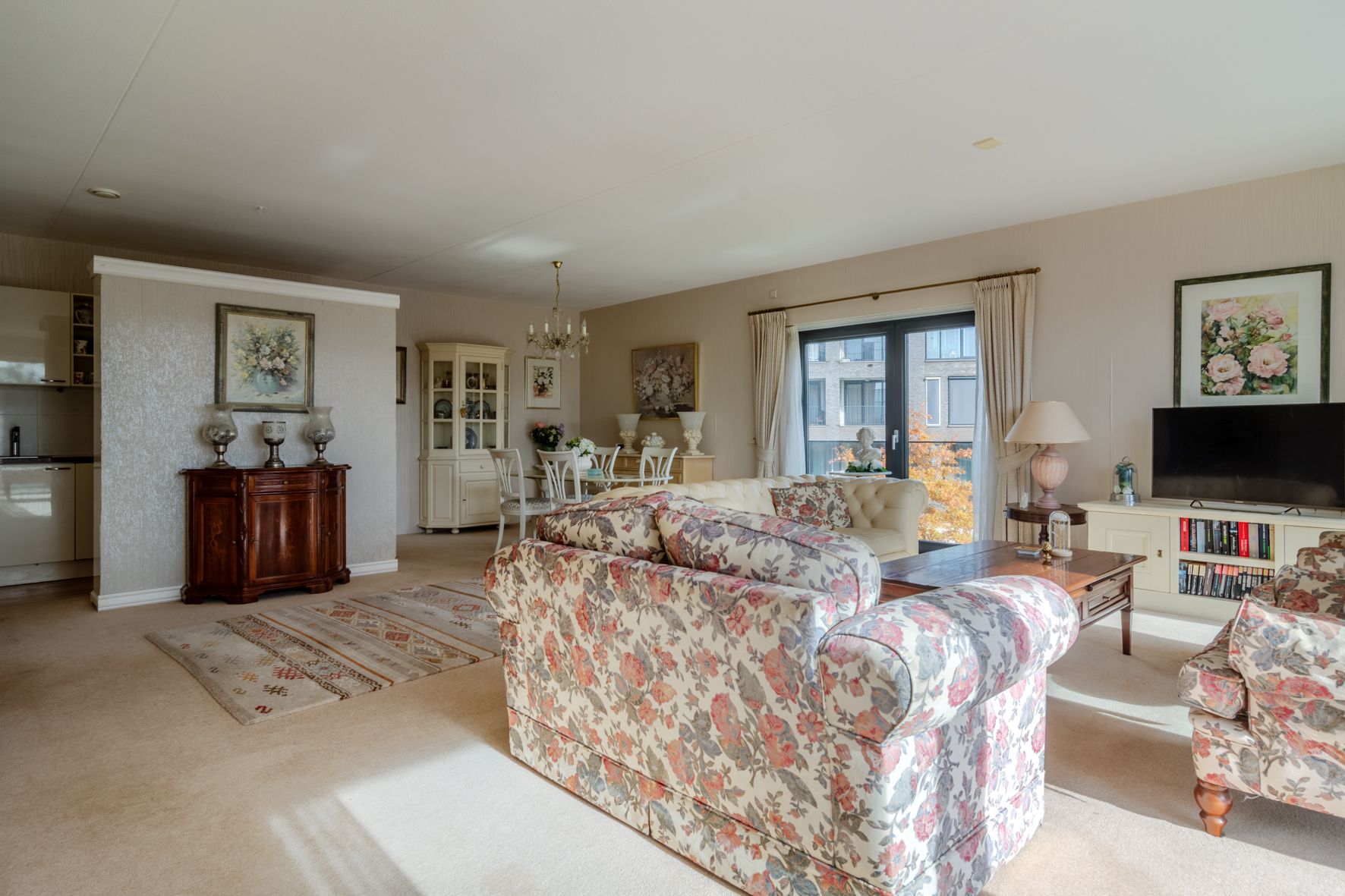 Photo 12 of Triade 51