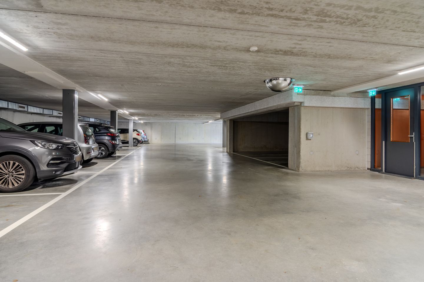 Photo 34 of Triade 51