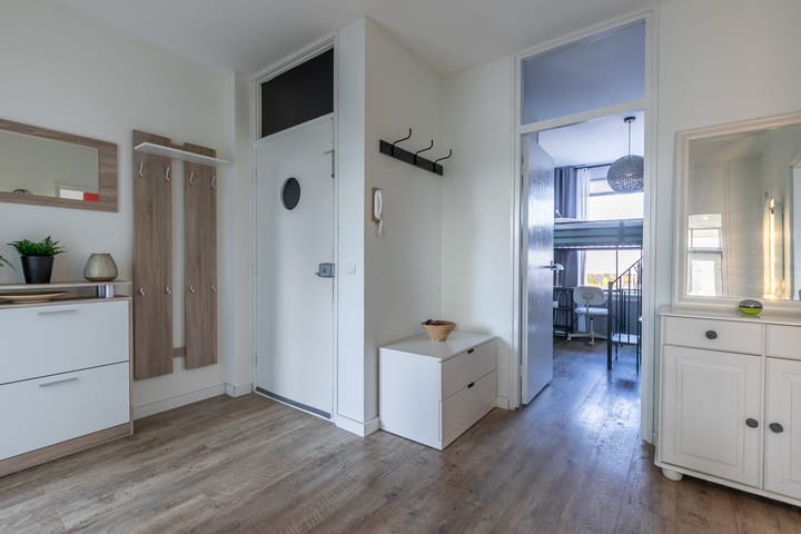 Photo 8 of Van Spilbergenstraat 29-A