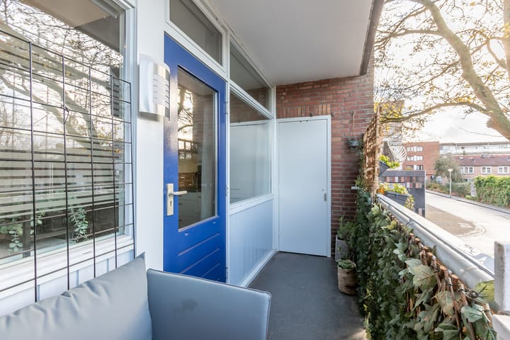 Photo 17 of Van Spilbergenstraat 29-A