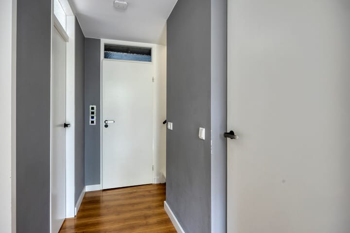 Photo 18 of Efferen 412