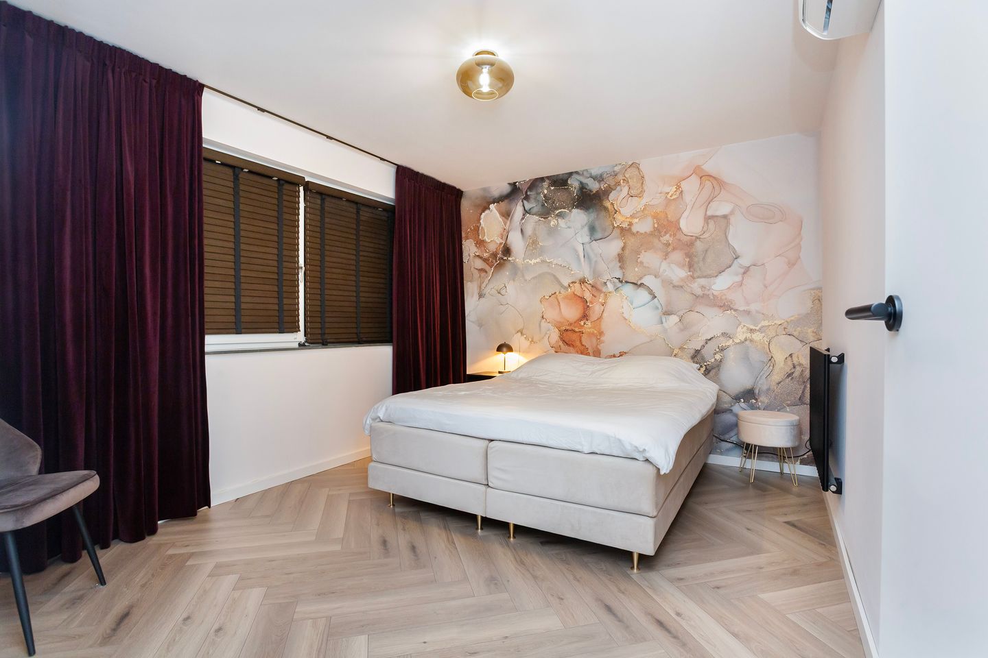 Foto 10 van Oranjeboomstraat 54-B