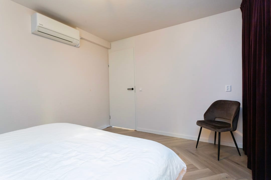 Foto 11 van Oranjeboomstraat 54-B