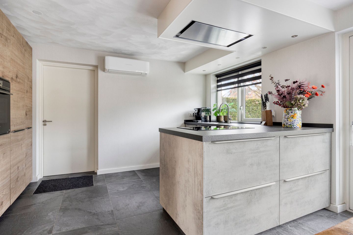 Photo 14 of Smientstraat 6