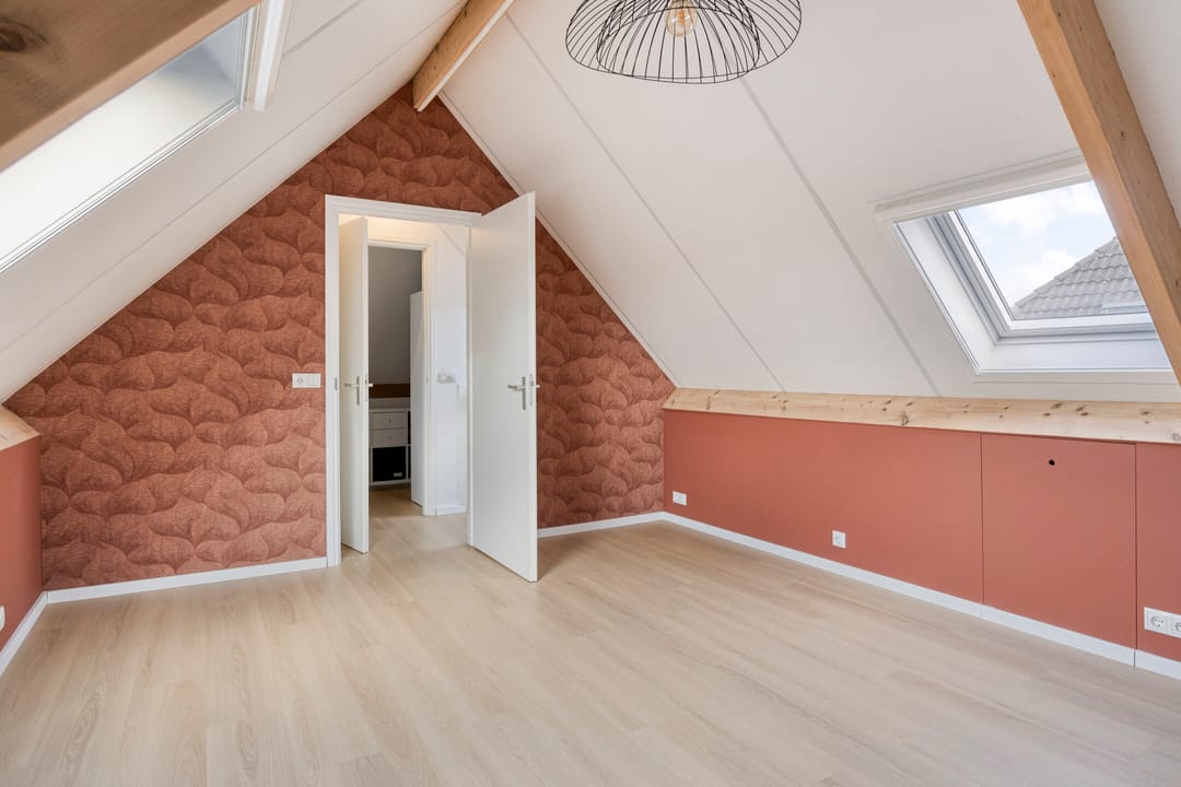 Photo 32 of Smientstraat 6