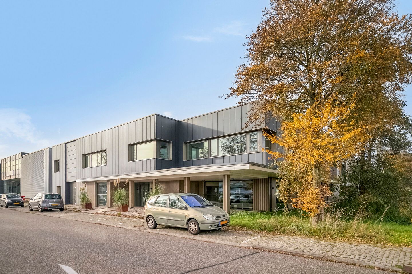 View photo 4 of Industrieweg 35