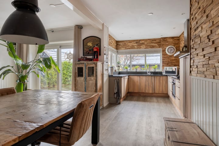 Photo 3 of Foarwei 112