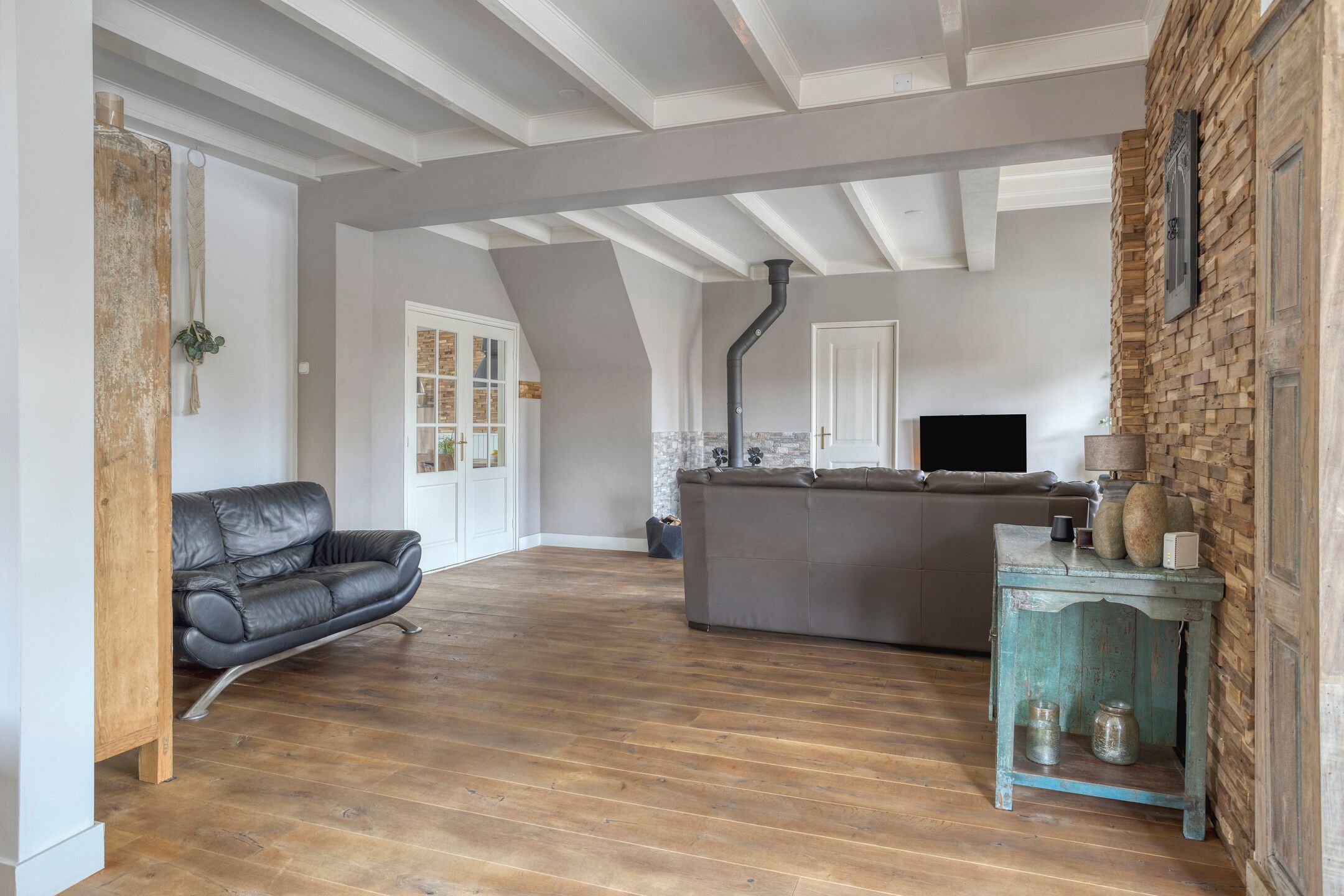 Photo 6 of Foarwei 112