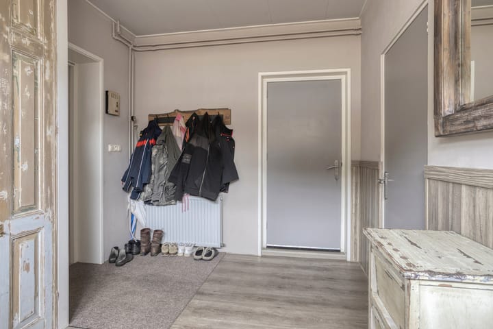 Photo 26 of Foarwei 112