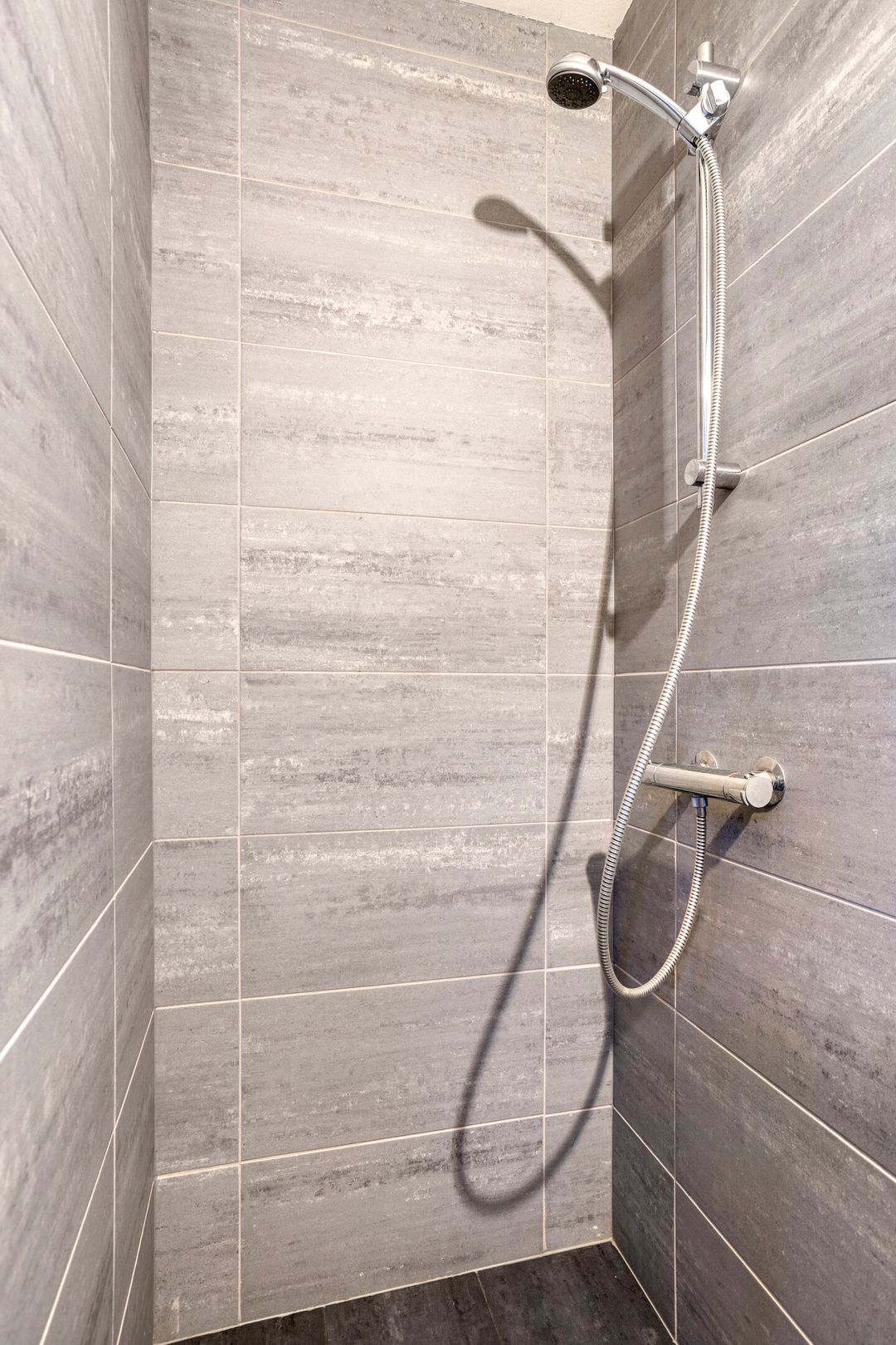 Photo 28 of Foarwei 112