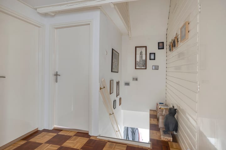 Photo 30 of Foarwei 112