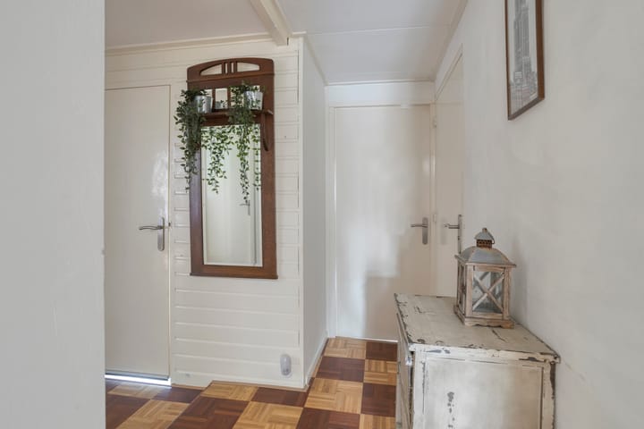 Photo 32 of Foarwei 112