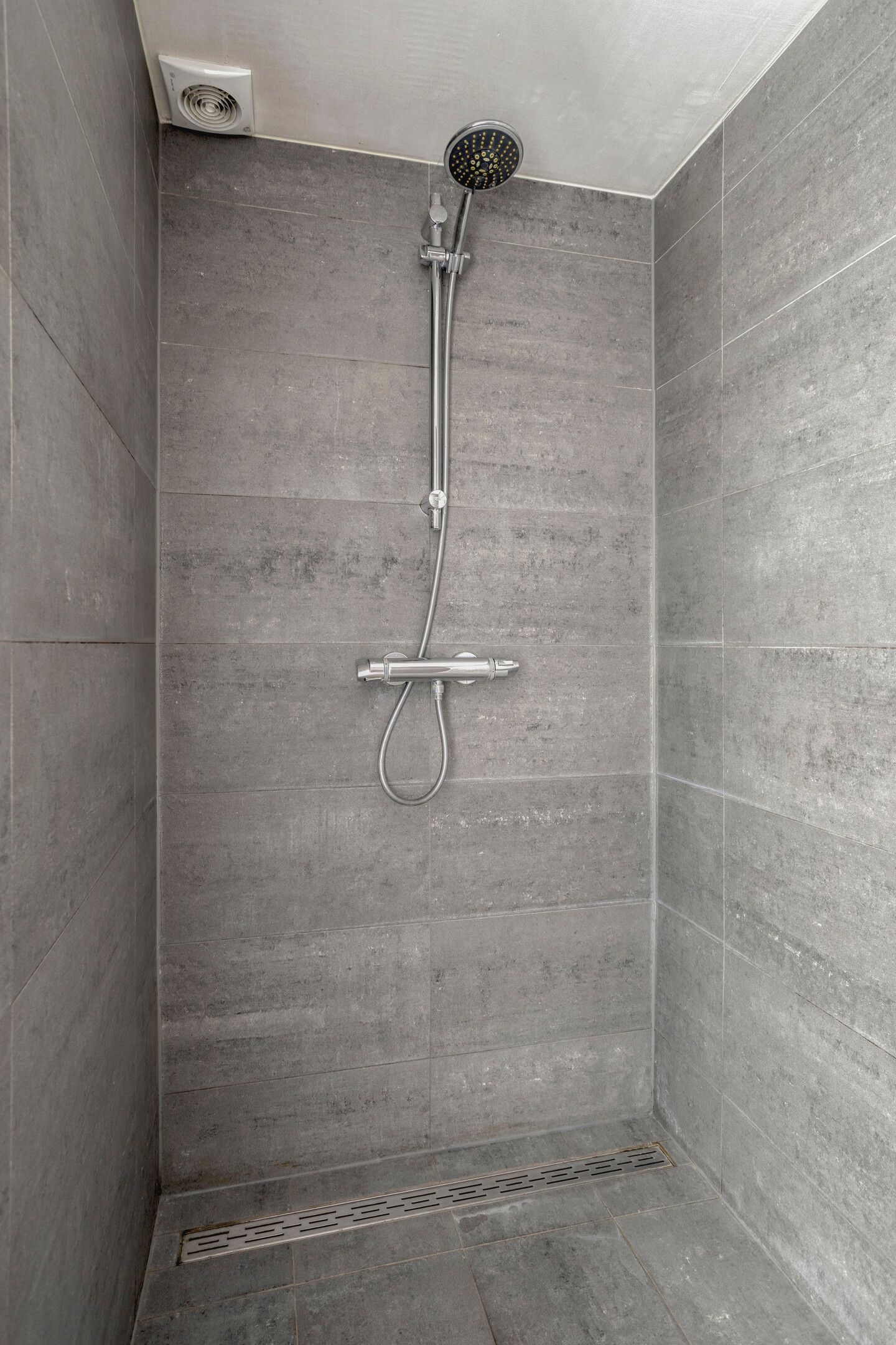 Photo 36 of Foarwei 112