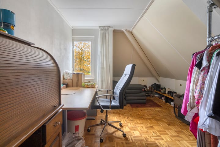 Photo 44 of Foarwei 112