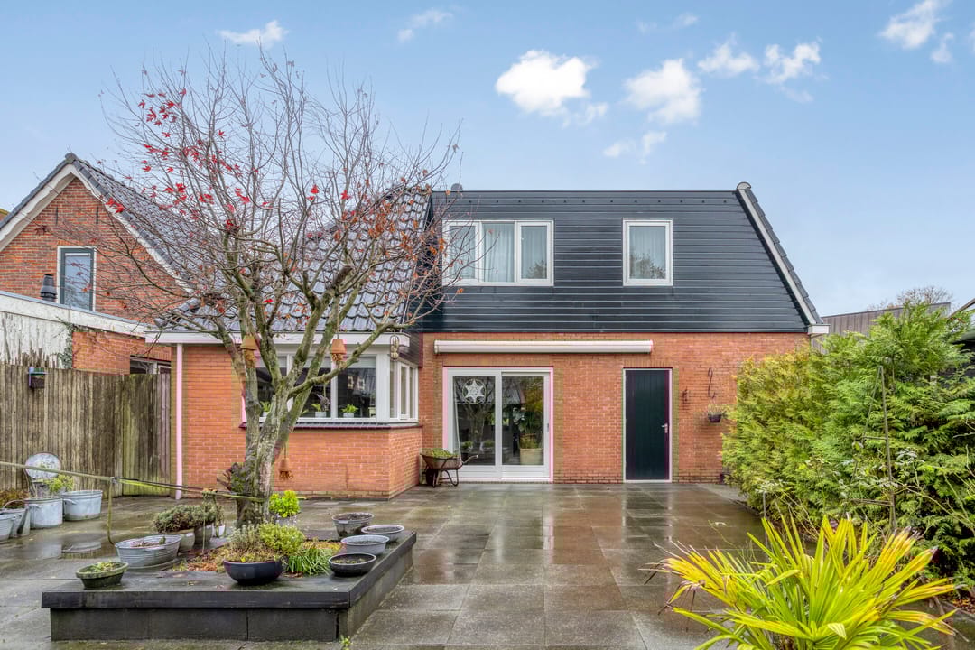 Photo 46 of Foarwei 112