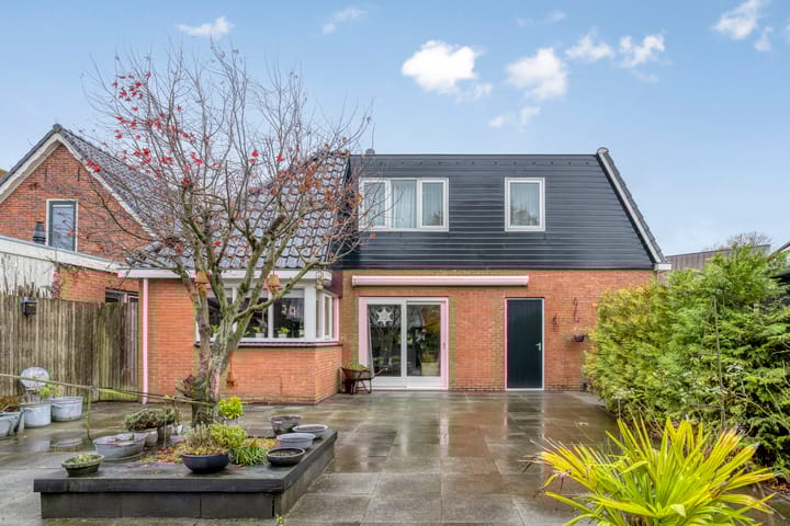 Photo 46 of Foarwei 112