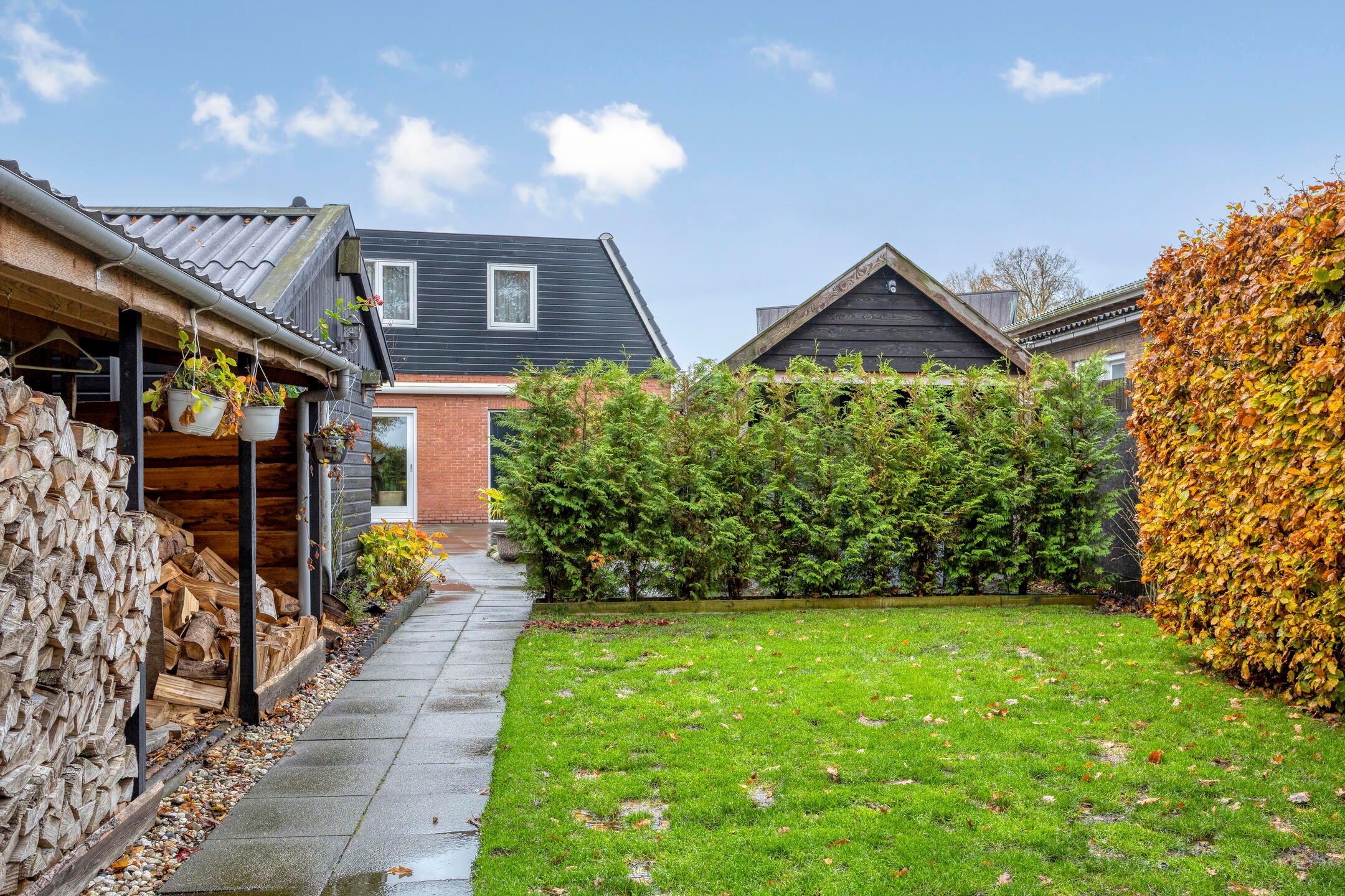 Photo 54 of Foarwei 112