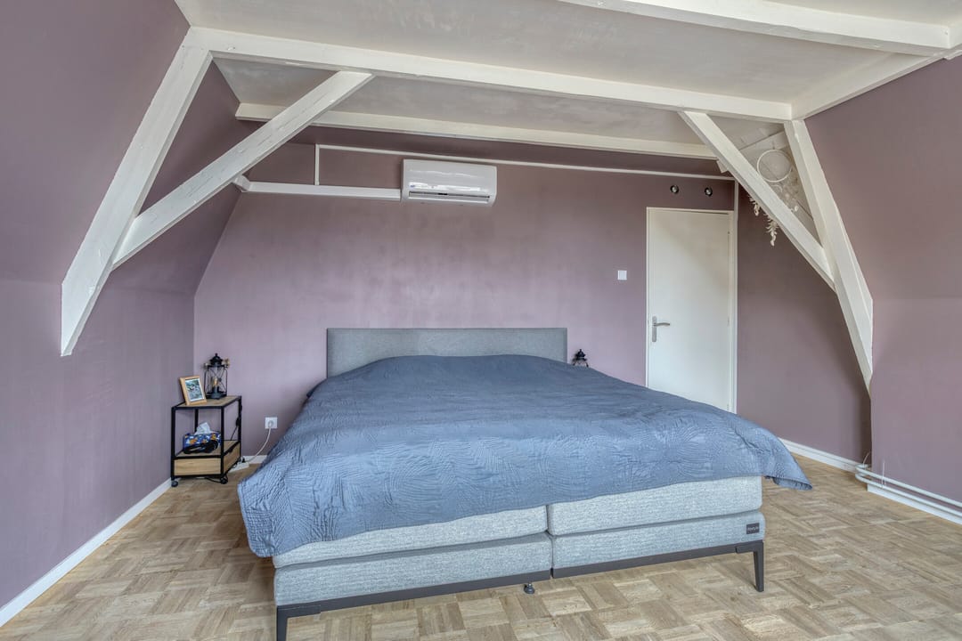 Photo 38 of Foarwei 112