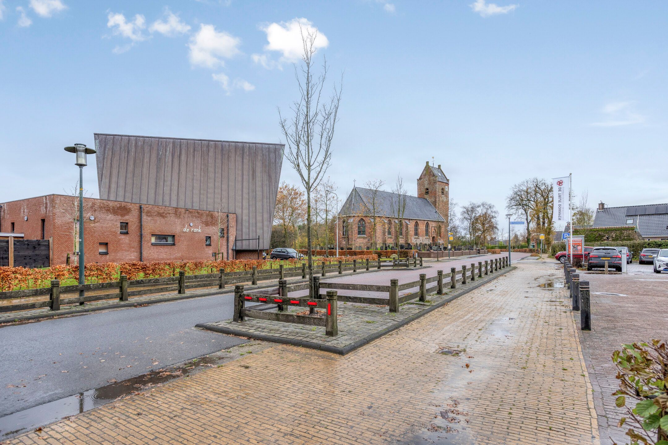 Photo 63 of Foarwei 112