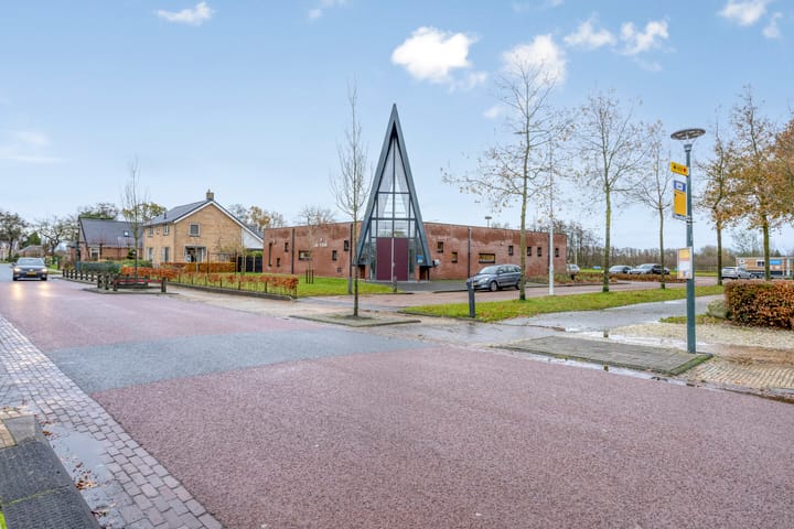 Photo 65 of Foarwei 112