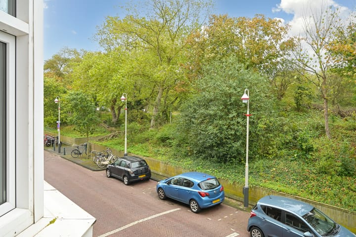 Foto 19 van Tholensestraat 159