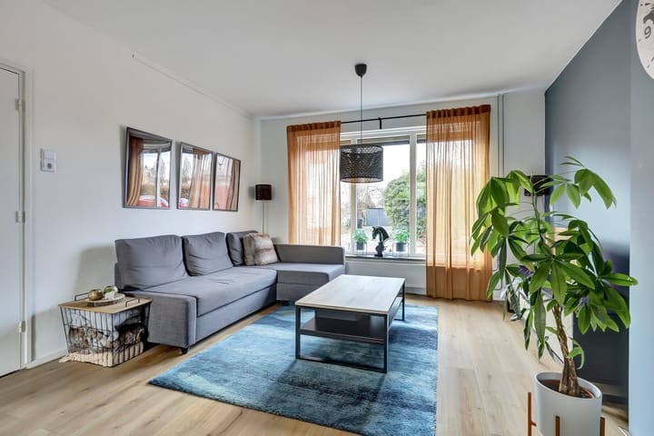 Foto 2 van Deken Rhoenstraat 24