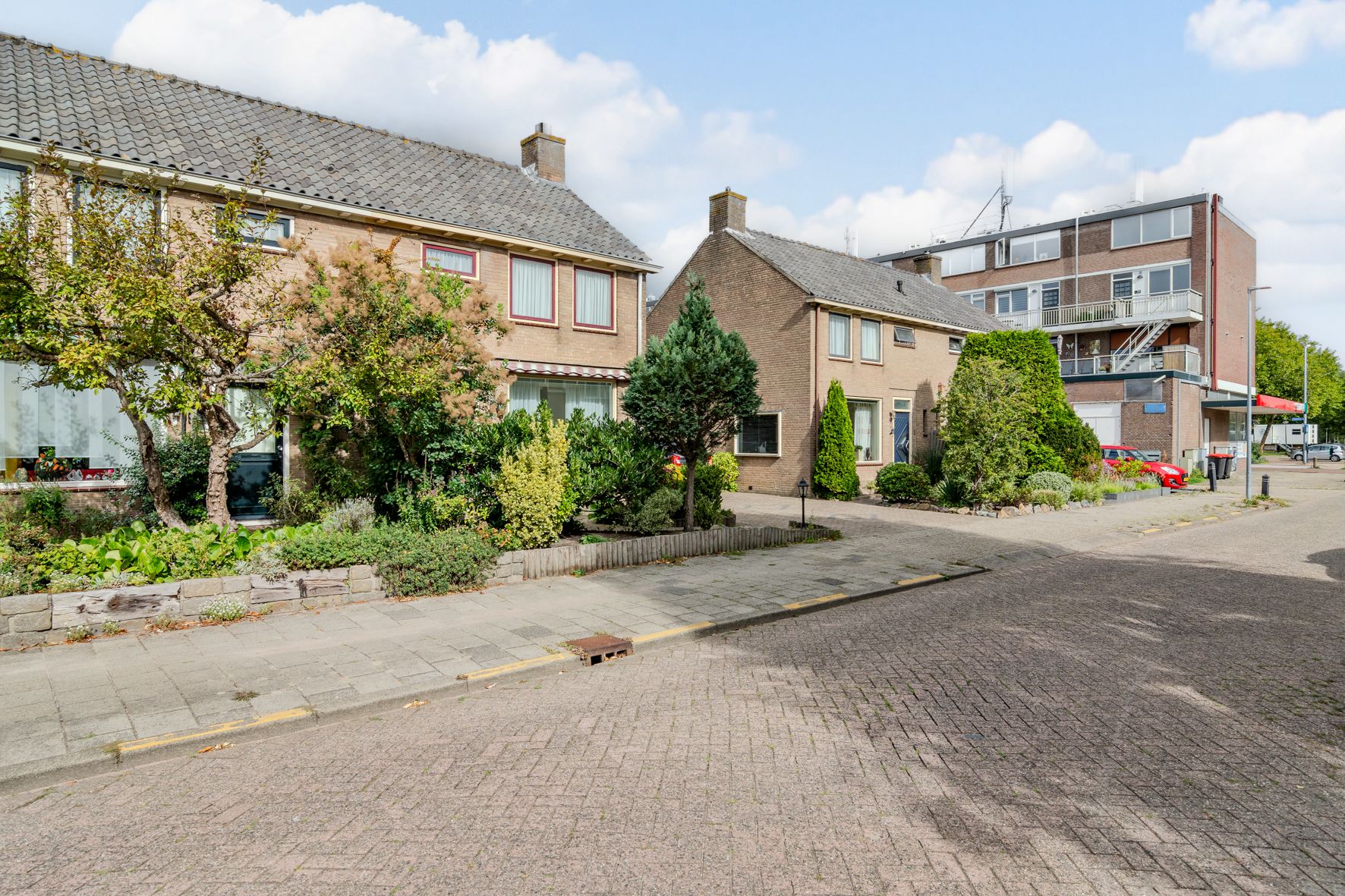 Foto 42 van Meidoornlaan 5