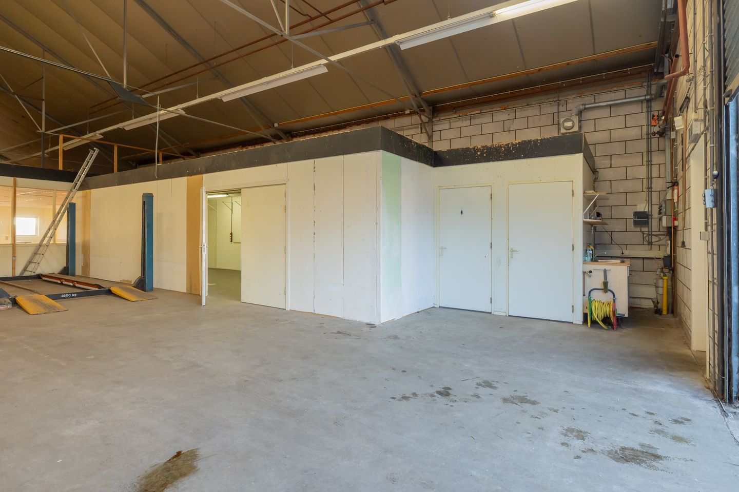 View photo 5 of Noorderlaan 11-B