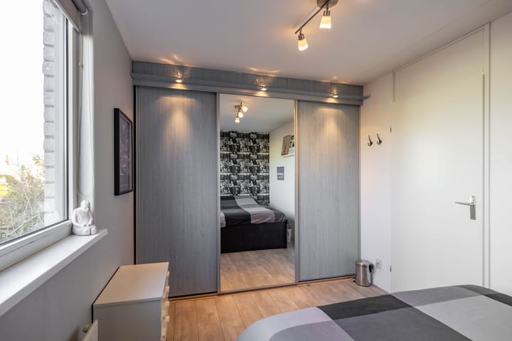 Photo 37 of Kromhoutstraat 15-A