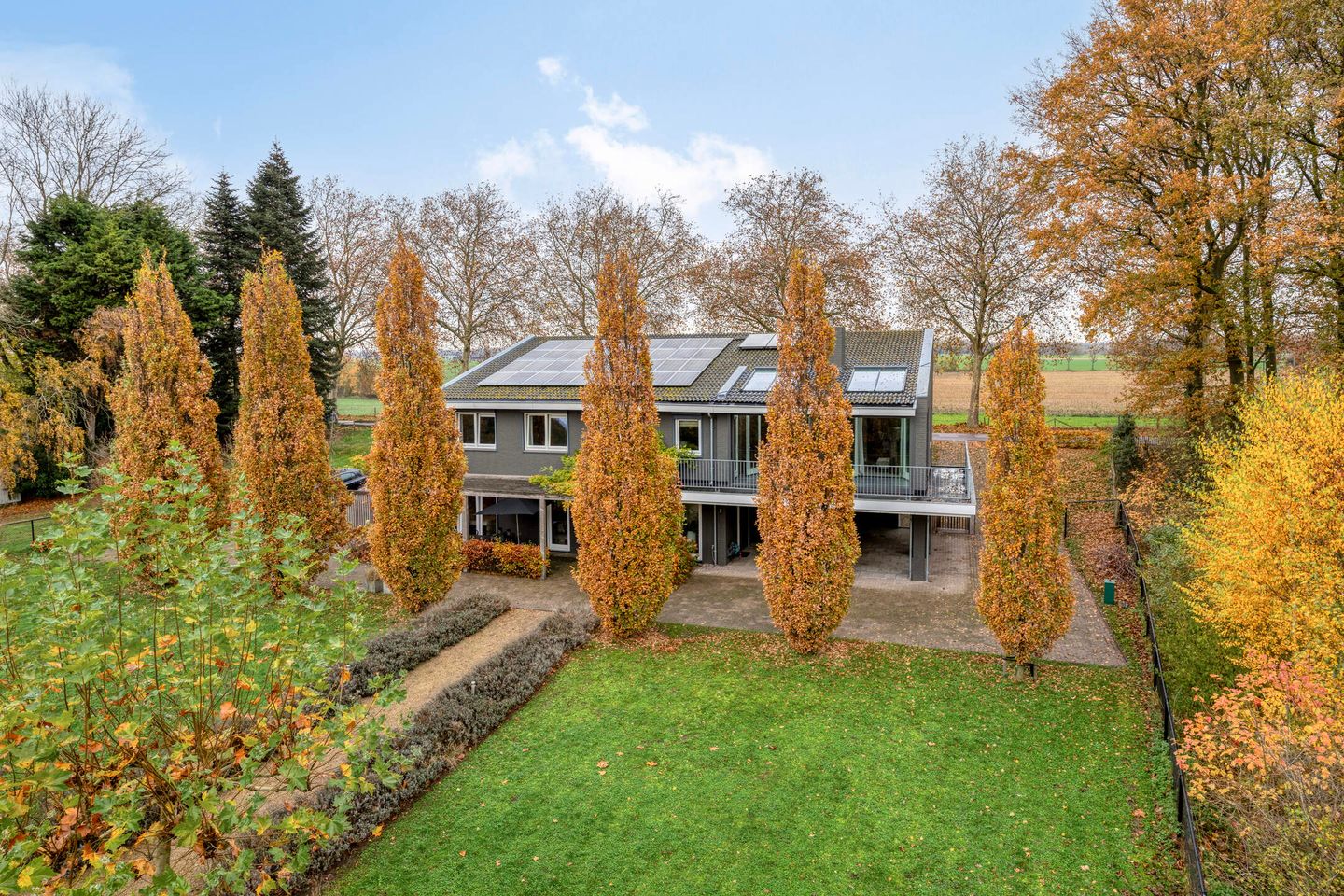 Photo 1 of Voordijk 21