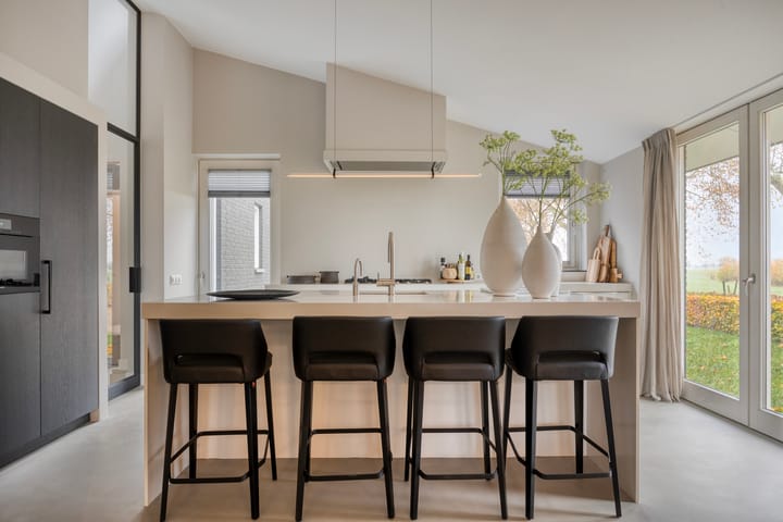 Photo 42 of Voordijk 21