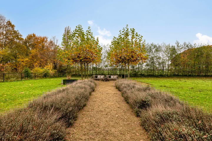 Photo 60 of Voordijk 21