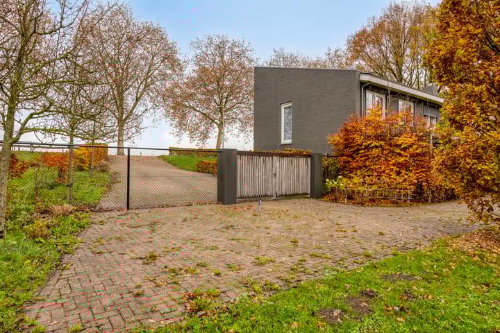 Photo 68 of Voordijk 21