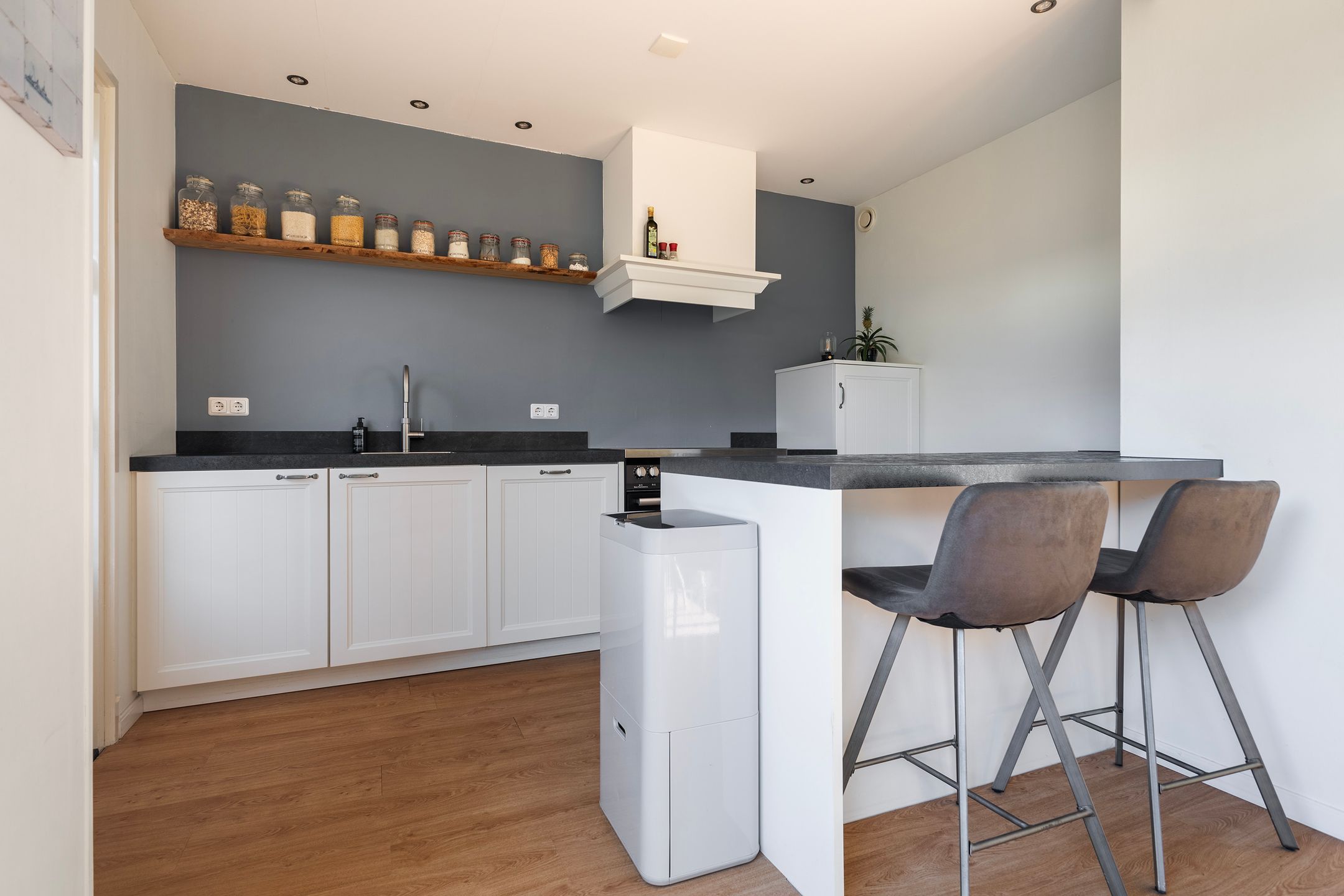 Foto 3 van Jintewarren 27