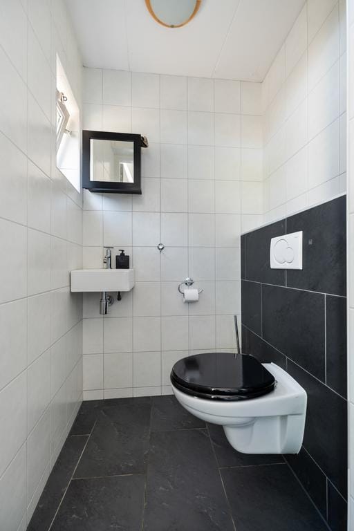 Photo 17 of Burgemeester van Engelenweg 195