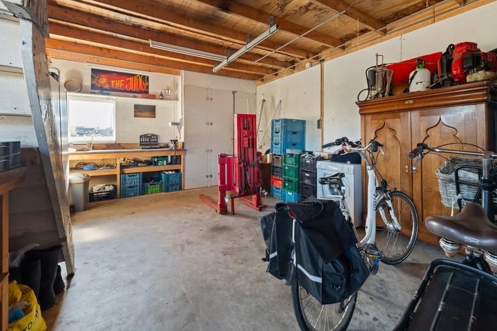 Photo 48 of Burgemeester van Engelenweg 195