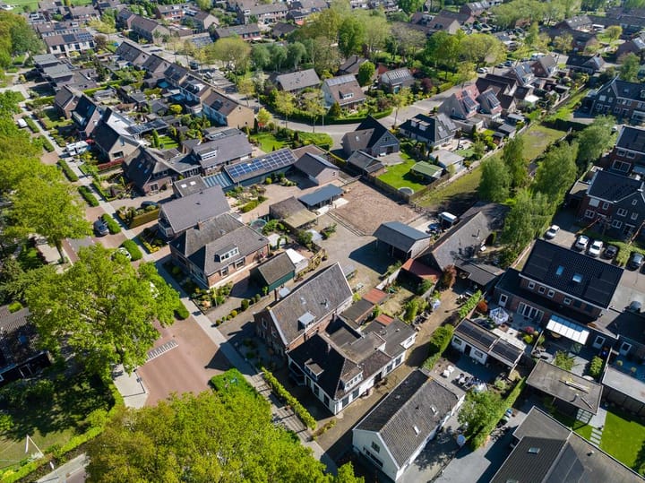 Photo 56 of Burgemeester van Engelenweg 195