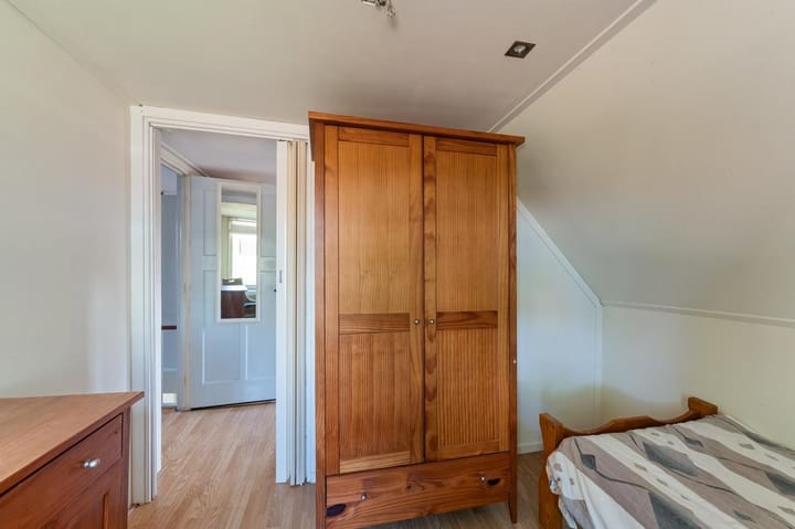 Photo 36 of Burgemeester van Engelenweg 195