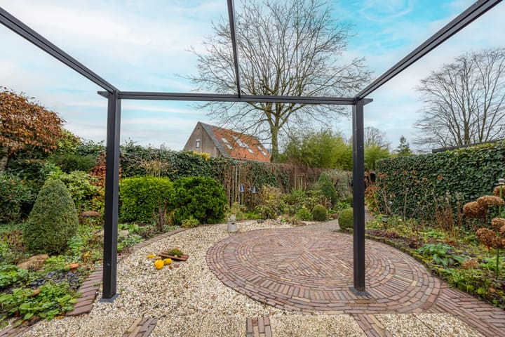 Photo 40 of Achterstraat 26