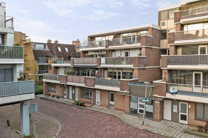 Photo 35 of Heuvellaan 144