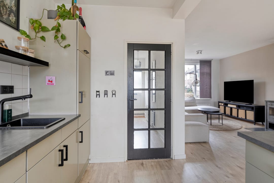 Foto 13 van Heer van Rodestraat 85