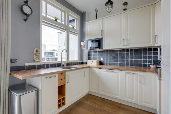 Photo 11 of Johan de Wittlaan 165