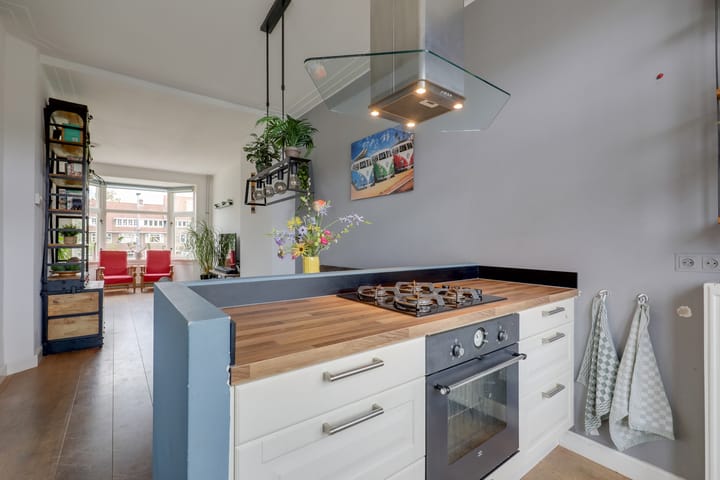 Photo 12 of Johan de Wittlaan 165