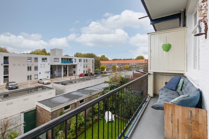 Photo 13 of Johan de Wittlaan 165