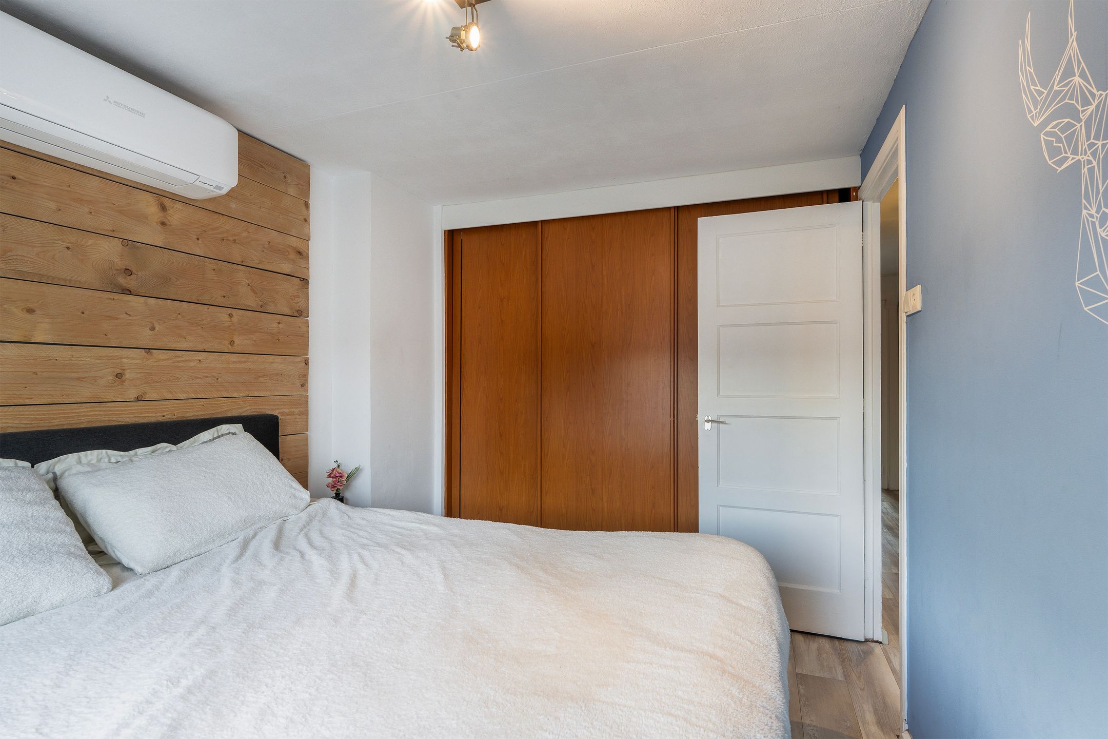 Foto 24 van Borneostraat 24