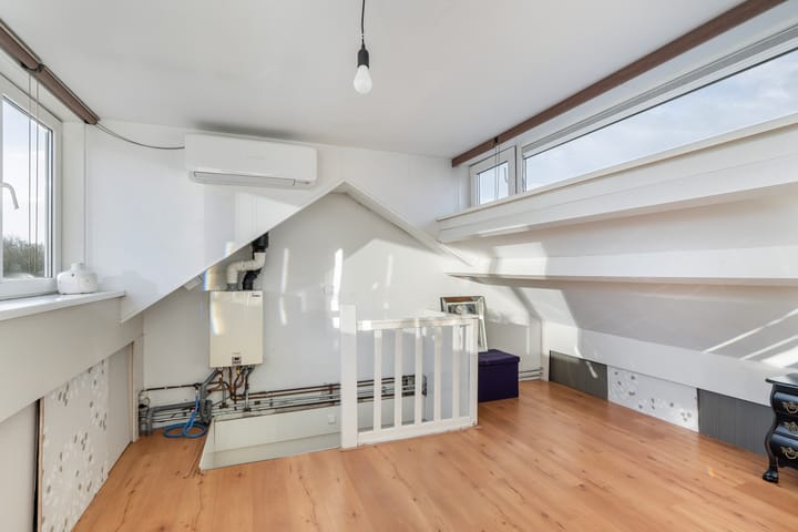 Foto 33 van Borneostraat 24