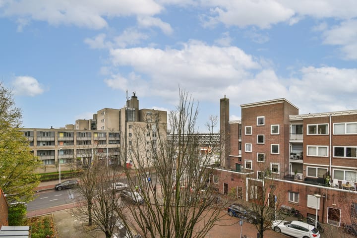 Photo 6 of Hendrik de Bruynstraat 23-2